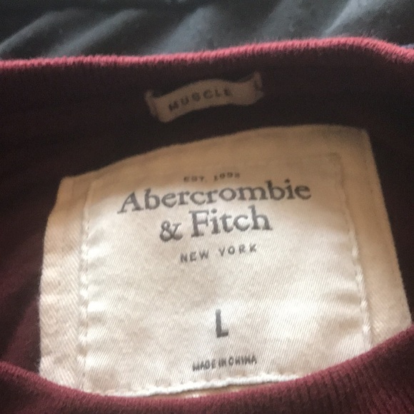 Used Abercrombie and Fitch Long sleeve T-Shirts. Good condition Only worn once - Picture 4 of 4